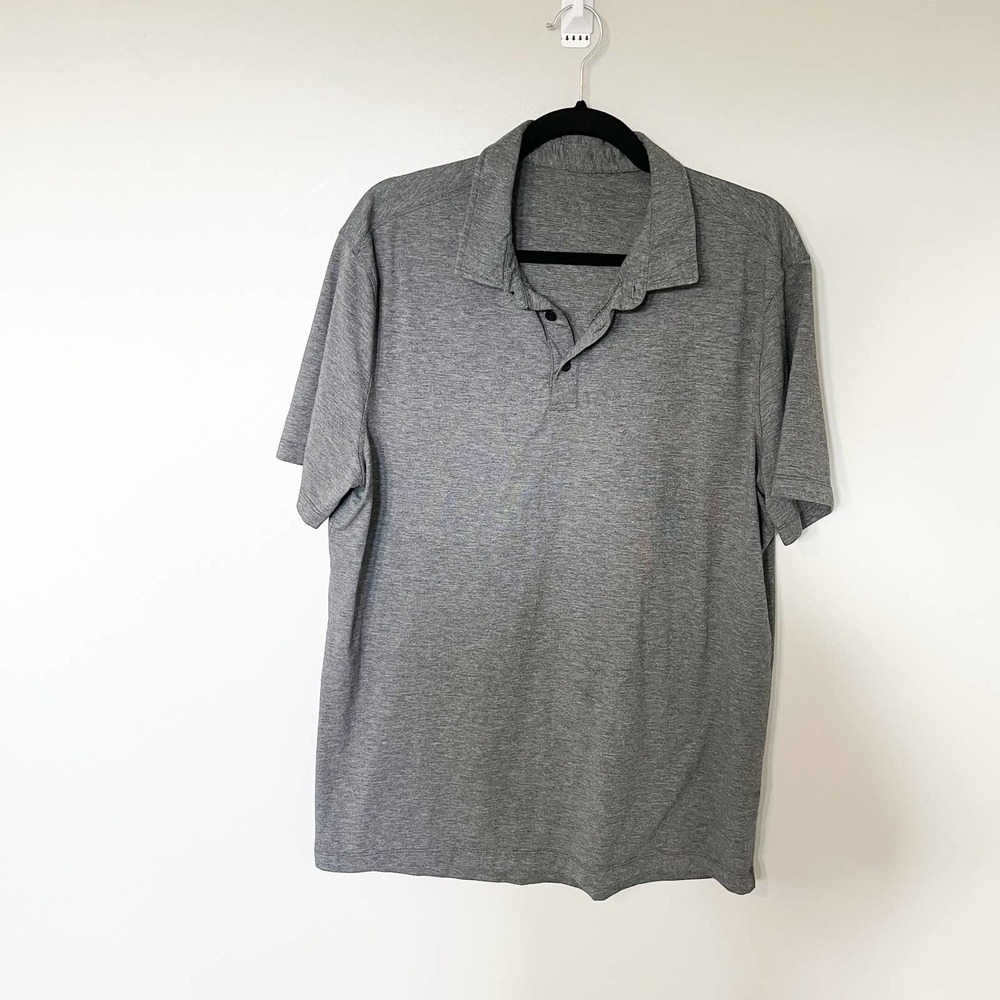 Lululemon gray short sleeve polo shirt men’s size large
